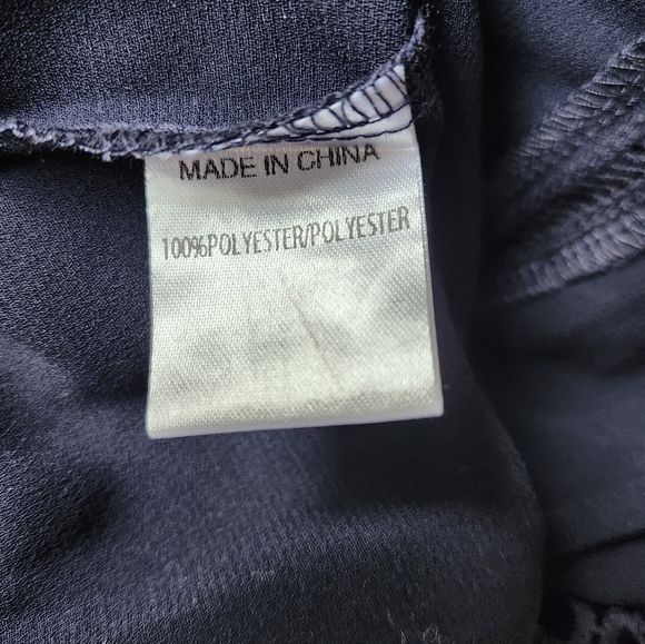 Andy & Lucy Navy Woven Guipure Lace Top - Size L - Picture 6 of 9